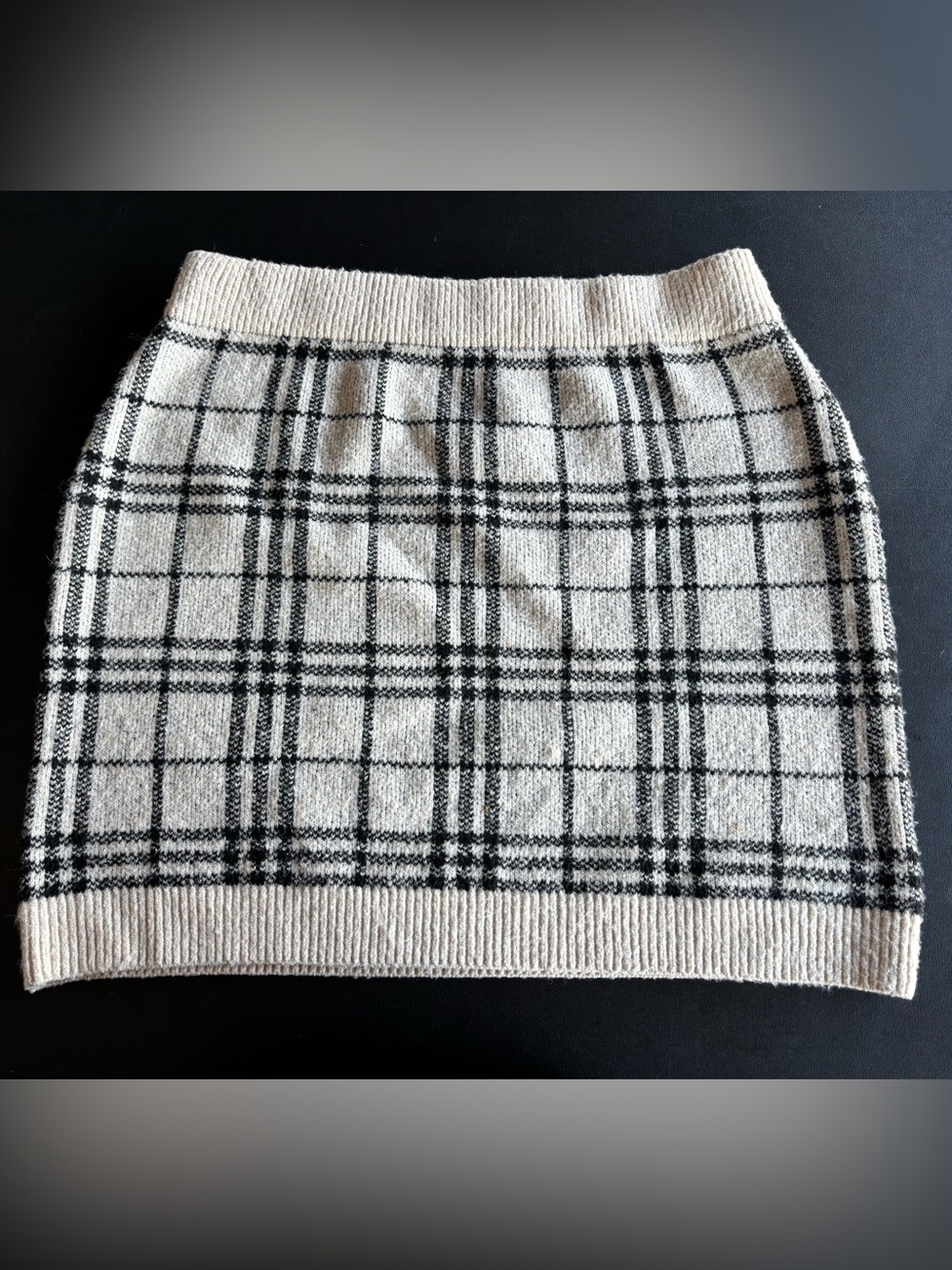 Time and Tru Cream and Black Plaid Knit Mini Skirt